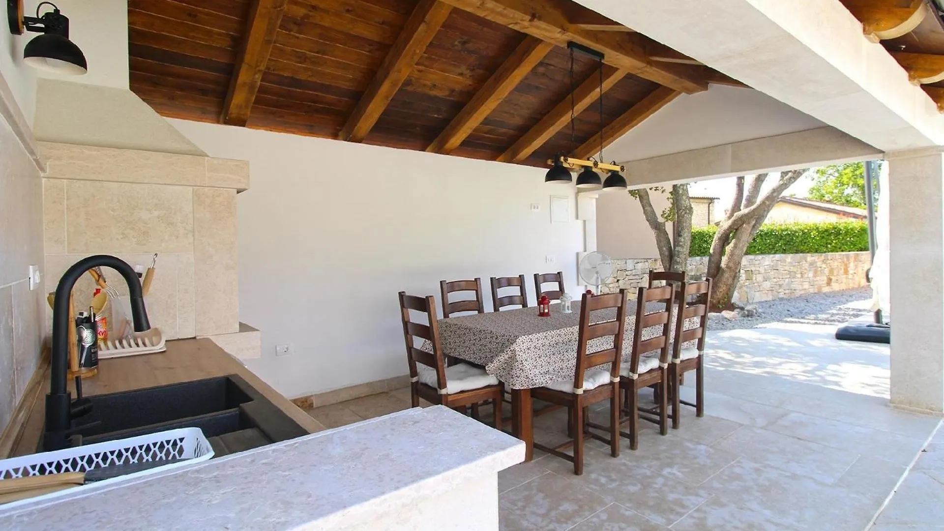 Ferienhaus Mit Privatpool Fuer 8 Personen Ca 250 Qm In Radetici, Istrien Binnenland Von Istrien Tinjan Holiday home
